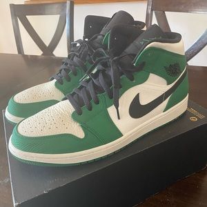 Jordan 1 mid pine green
